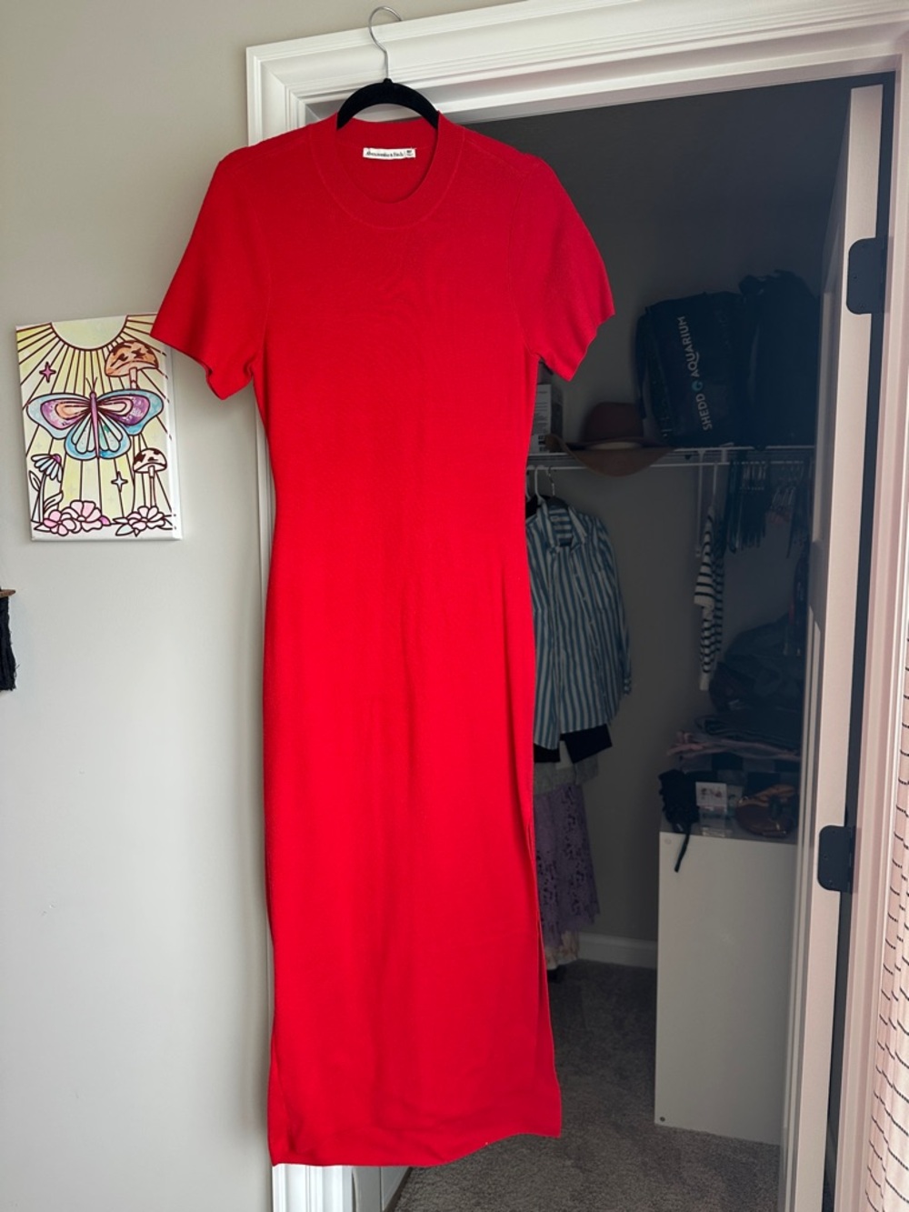 Abercrombie & Fitch Red Short-Sleeve Midi Dress